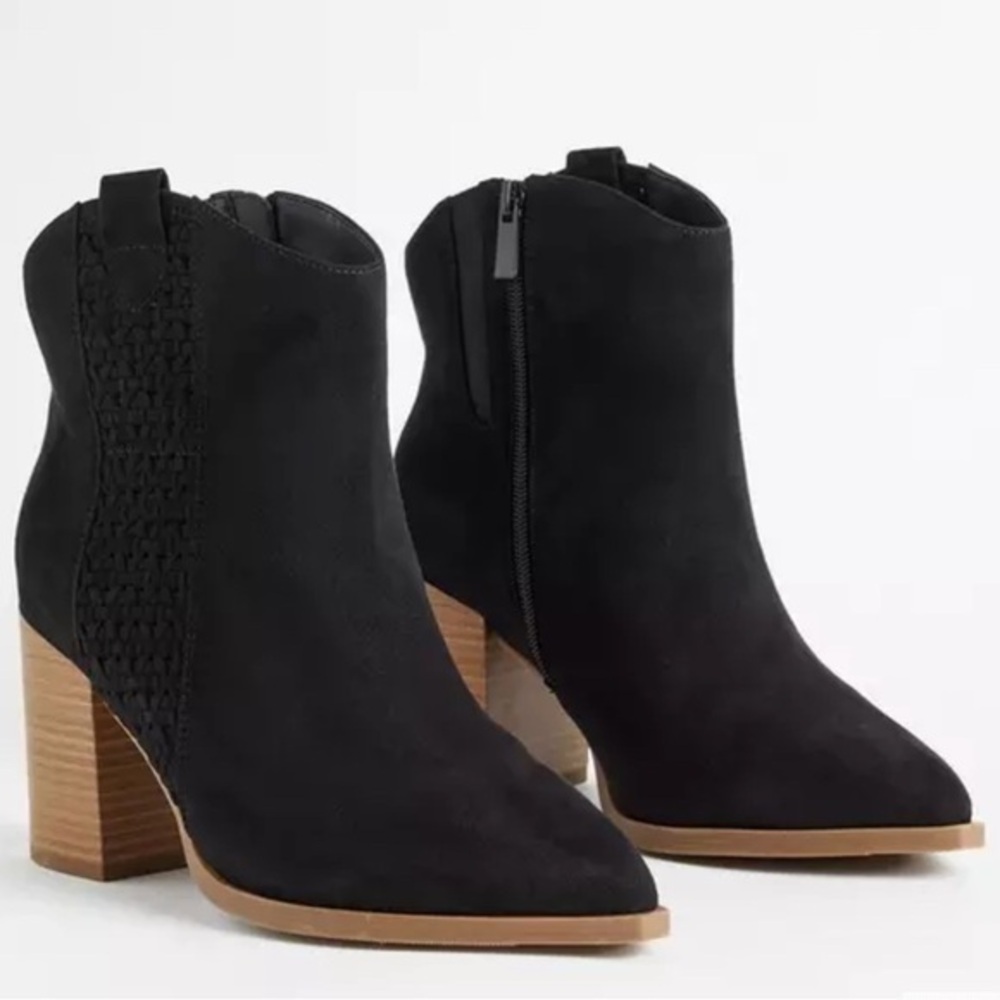 Torrid Lattice Heeled Western Bootie 12Wide Woman’s Black